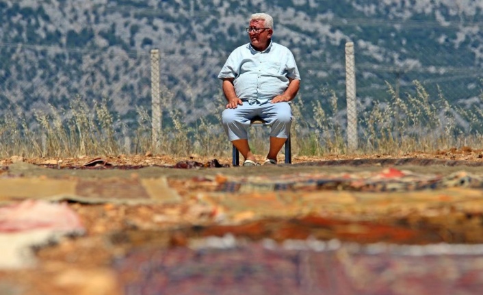 Antalya’da tarlalarda milyonluk 'organik halı' nöbeti