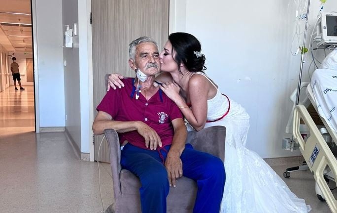 Bypass ameliyatı için kızının evlenmesini şart koştu, gelinin kuşağını hastane odasında bağladı