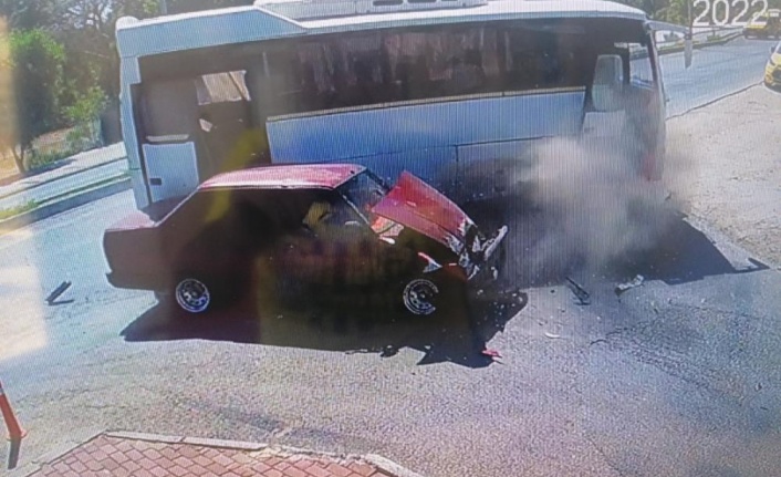 Dikkatsiz sürücünün yaptığı 'U' dönüşü faciaya sebep oluyordu