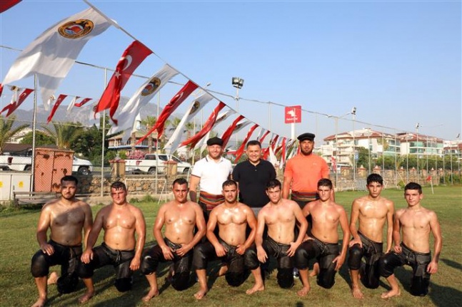 Gökbel Güreşleri öncesi pehlivanları Alanya'da antrenman yaptı