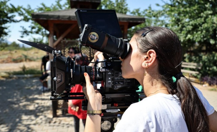 “Kadının Gözüyle Sinemanın Gücüyle” sloganı ile kamera arkasına geçtiler