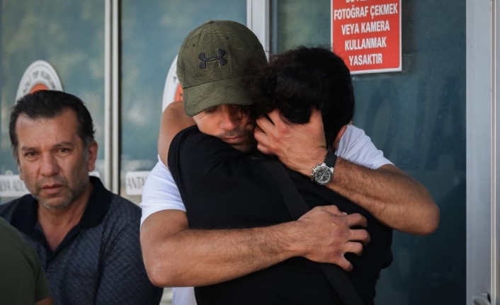 Katliam gibi kazada hayatını kaybeden 3 kadının cenazesi alındı, yakınları gözyaşlarına boğuldu