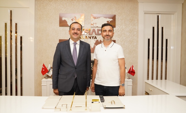 MÜSİAD'ı ziyaret eden ilk aday Tunahan Toksöz oldu