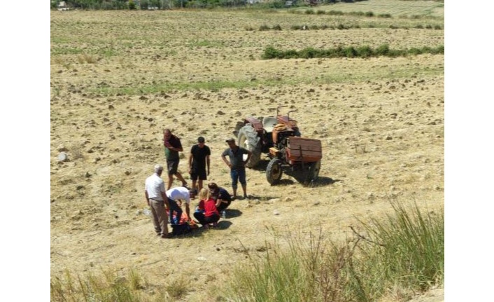 Traktör şarampole yuvarlandı: 2 yaralı