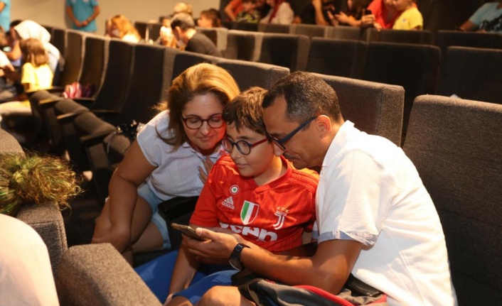 Aileler ve çocuklar Kepez’de bilimle tanıştı