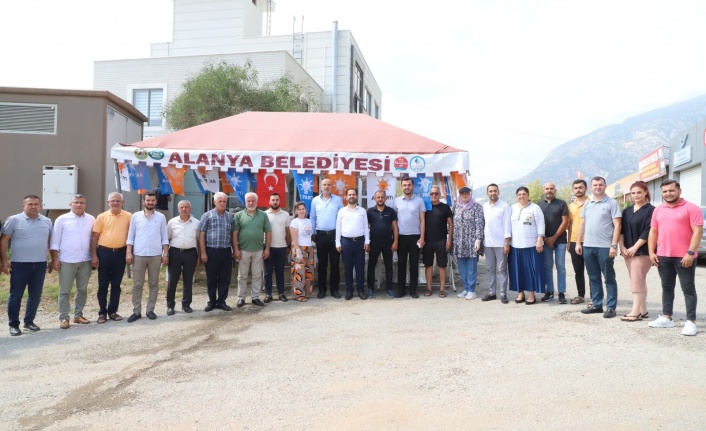 AK Parti Alanya halk ile iç içe