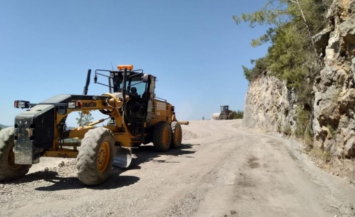 Alanya Bayırkozağacı yolu asfalta hazırlanıyor