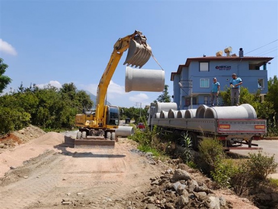 Alanya Belediyesi alt yapı çalışmalarını sürdürüyor