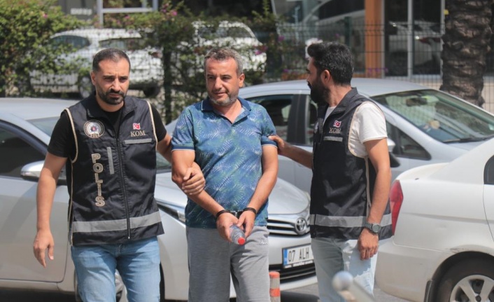 Alanya'da tefecilik yapan baba ve oğlu tutuklandı