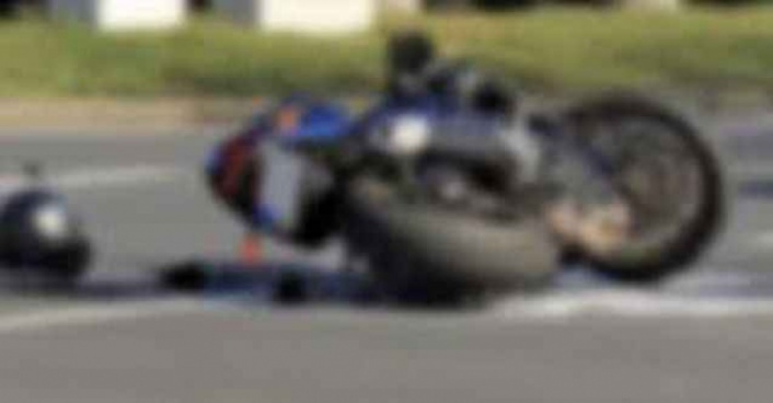 Alanya'da yola savrulan motosiklet sürücüsü yaralandı