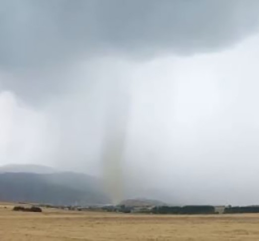 Antalya'da hortum ve şiddetli yağmur