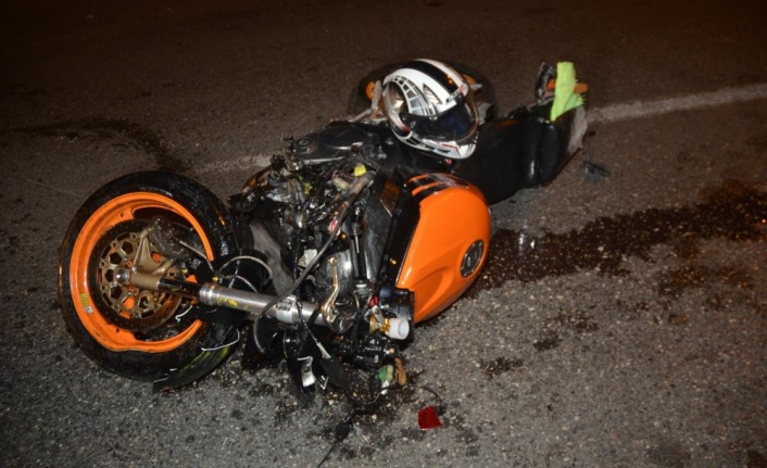 Antalya’da otomobile arkadan çarpan motosiklet sürücüsü yaralandı
