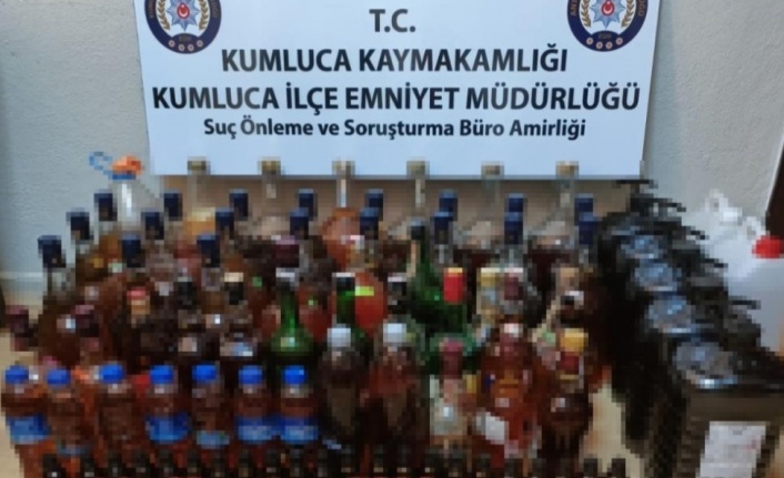 İnternet kafe kaçak alkol deposu çıktı