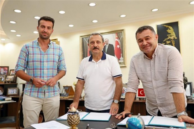 Batı bölgesinde yapılacak 4 km'lik dev projenin yer teslimi yapıldı