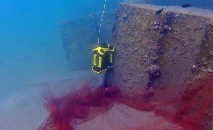 Caretta Carettalara ölüm saçan hayalet ağlar, sualtı robotuyla temizleniyor