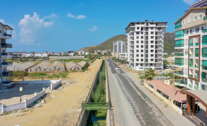 Pazarcı'da köprü çalışmaları hızla devam ediyor