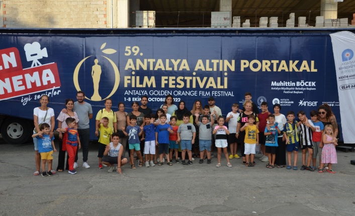 Sinema Tırı 5 günde 6 ilçe gezdi 