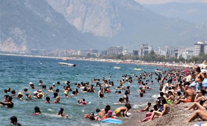 Turizmde yüzler gülüyor, 1 milyondan fazla kişinin çalışma sezonu uzayabilir