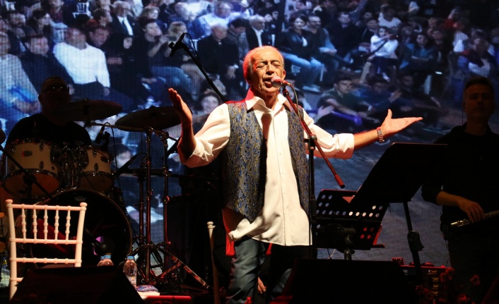 100. yıl festival çoşkusuyla kutlandı