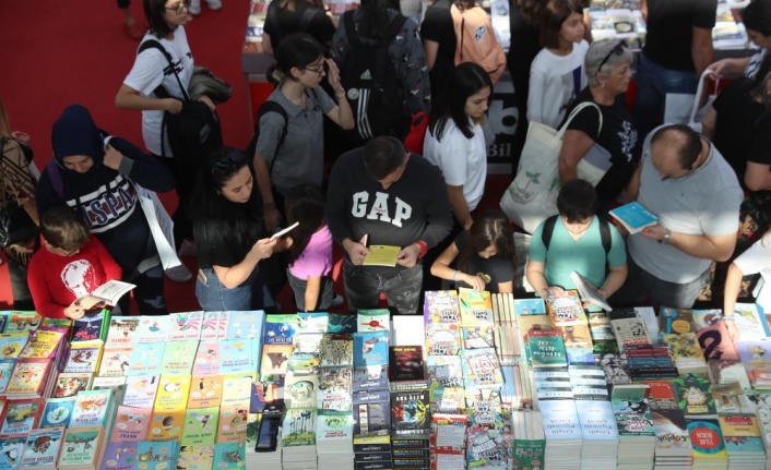 12. Antalya Kitap Fuarı’nda yerel yazarlar okurlarıyla buluşuyor