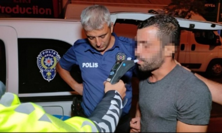 Alanya'da alkolden ehliyeti alınan sürücü yeniden alkollü yakalandı