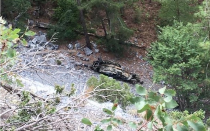 Alanya'da uçuruma yuvarlanan araçtan atlayarak kurtuldu, eşi hayatını kaybetti