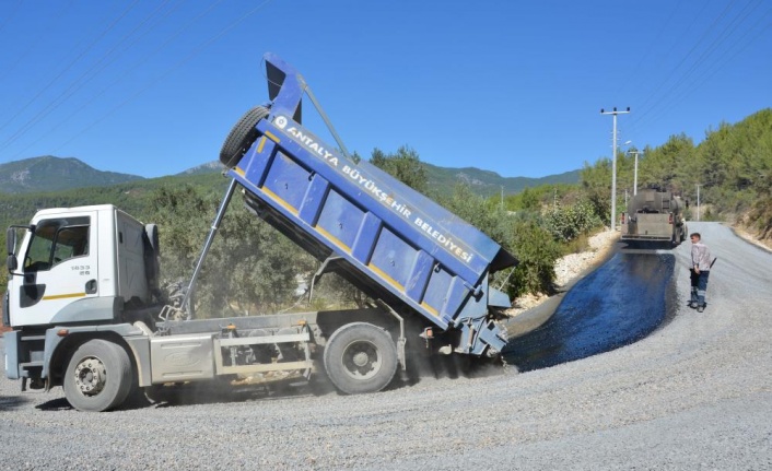 Alanya Üzümlü yolu asfaltlandı