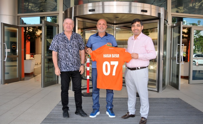 Alanyaspor'dan Bayar Garden Beach Hotel’e ziyaret