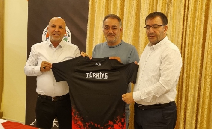 Çavuşoğlu Atletizm Federasyonu’na ev sahipliği yaptı