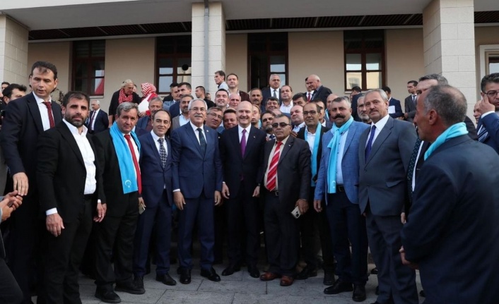 İçişleri Bakanı Süleyman Soylu Alanyalı muhtarlarla buluştu