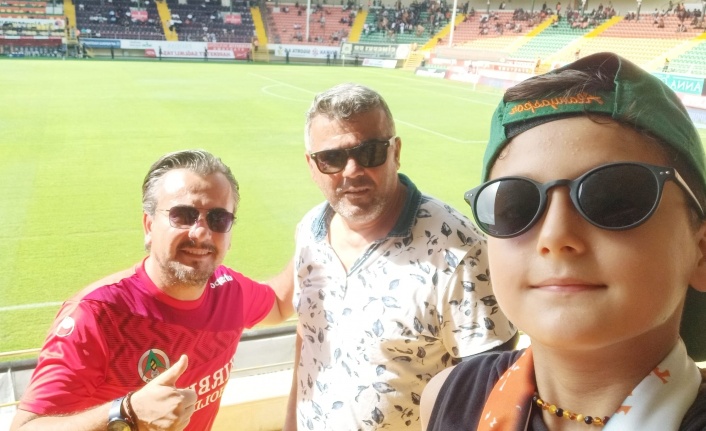 Mahmutlarspor Başkanı Bağışlar: "Alanyaspor' a Destek Zamanı"