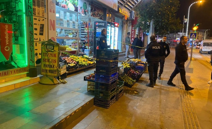 Antalya'da manav dükkanına silahlı saldırı