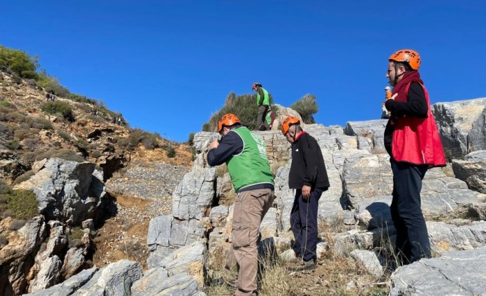 Gazipaşa'da 21 yaşındaki kayıp Sedanur'u bulmak için arama çalışması başlatıldı