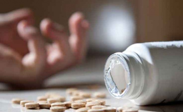 Alanya'da 92 adet hap içerek canına kıymak istedi