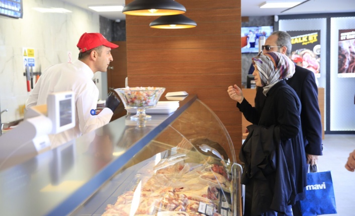Alanya’da Halk Et Satış Mağazası 70 bin kişiye hizmet verdi