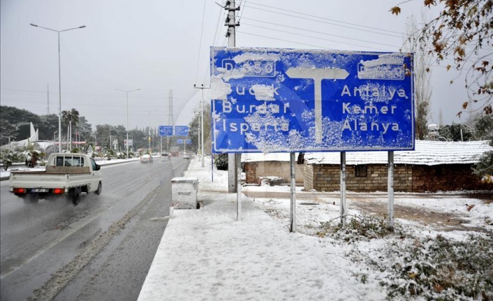 Antalya'ya soğuk hava ve kar uyarısı