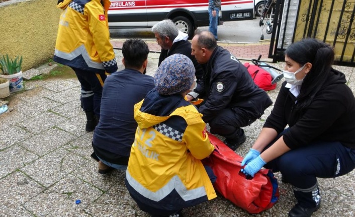 Antalya’da balkondan düşen kadın ağır yaralandı