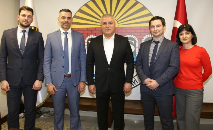 Başkan Erdem Rus heyeti ağırladı