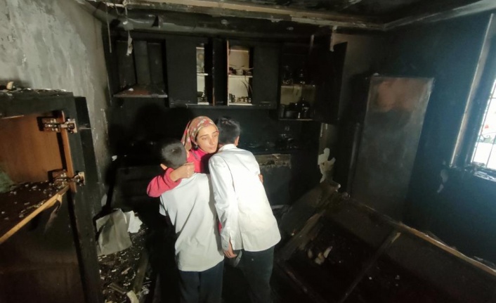 İşe giden anne, dönüşte evini yanmış halde buldu