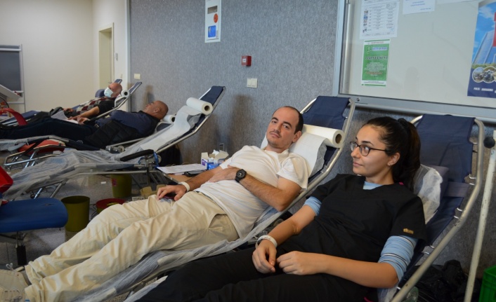 Kızılay'a sağlıkçılardan tam destek