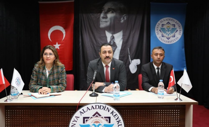 Rektör Kalan'dan Meslek Yüksekokulu öğrencilerine staj sözü