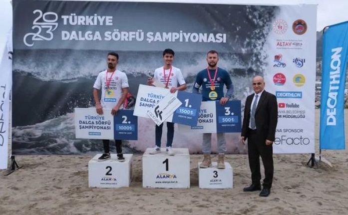 7.Türkiye Dalga Sörfü Şampiyonası Alanya'da düzenlendi