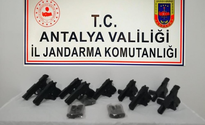 Alanya'da jandarmadan marka ve seri numarası olmayan el yapımı silah operasyonu