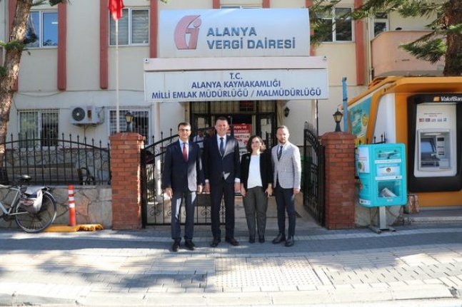 Kaymakam Ürkmezer'den Vergi Dairesi, Mal Müdürlüğü ve Milli Emlak Müdürlüğü kurumlarına ziyaret
