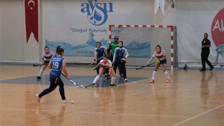 Salon hokeyi Süper Lig 2. Etap galibi Gaziantep Polisgücü