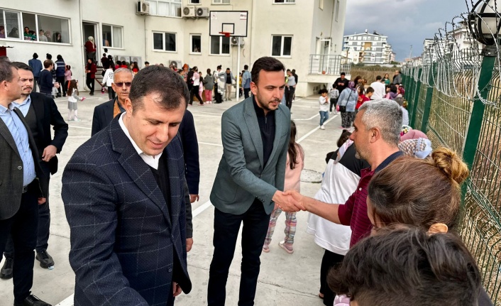 Başkan Toklu'dan Gazipaşa'daki depremzedelere ziyaret