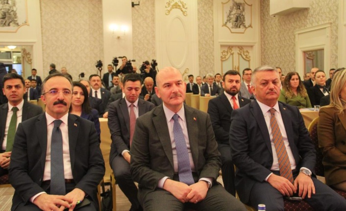 Soylu: "Amerikan Büyükelçisi, pis ellerini Türkiye'nin üzerinden çek"