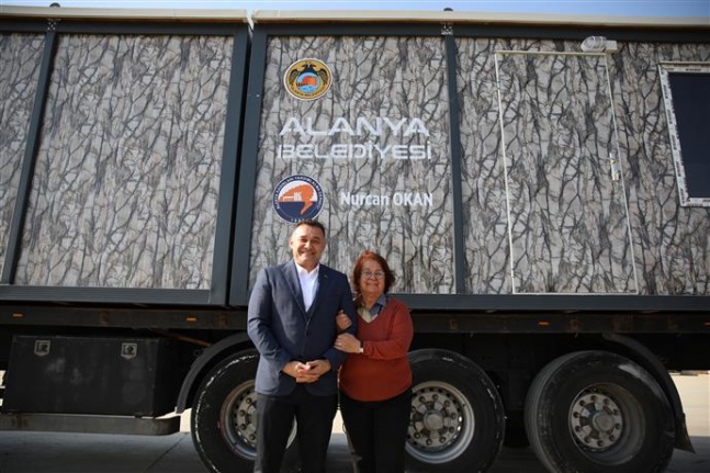 Alanya Belediyesi konteyner ev kampanyasına destek sürüyor