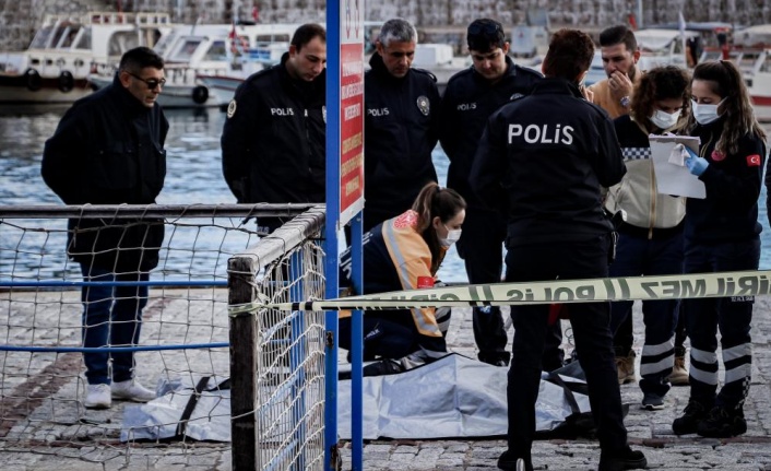 Antalya’da denizde cesedi bulunan 18 yaşındaki gencin kimliği belli oldu