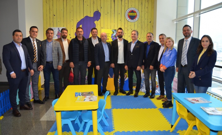 Fenerbahçe Dostluk Kütüphanesi ALKÜ EAH'da açıldı